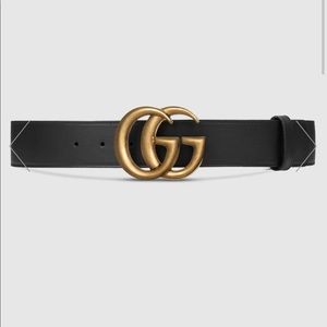 Black leather Gucci belt